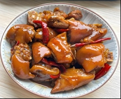 红烧腊猪脚