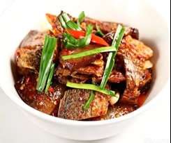 红烧腊鱼块